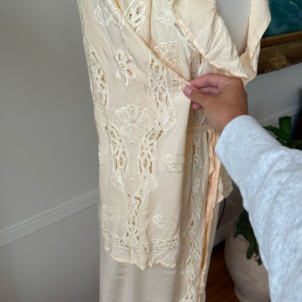 Zaimara Shell Kimono - Picture 4 of 9